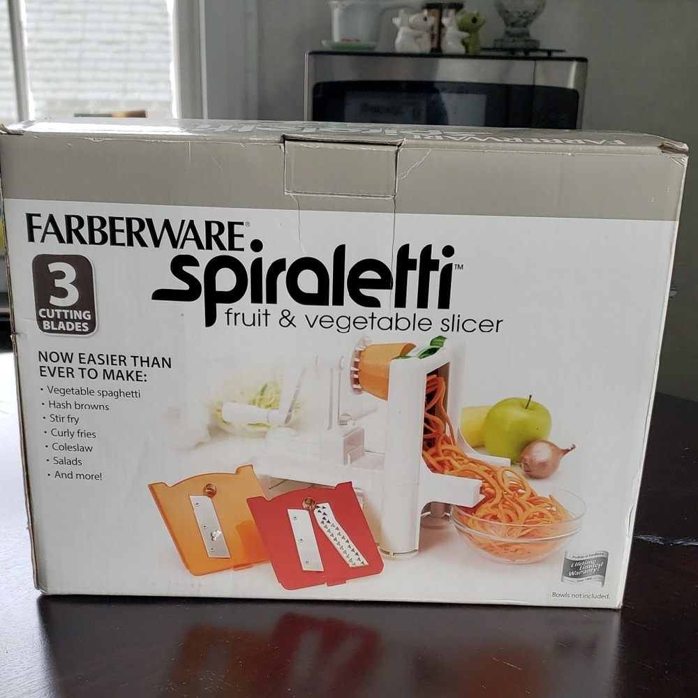 Farberware Spiraletti White and Orange Fruit & Vegetable Slicer